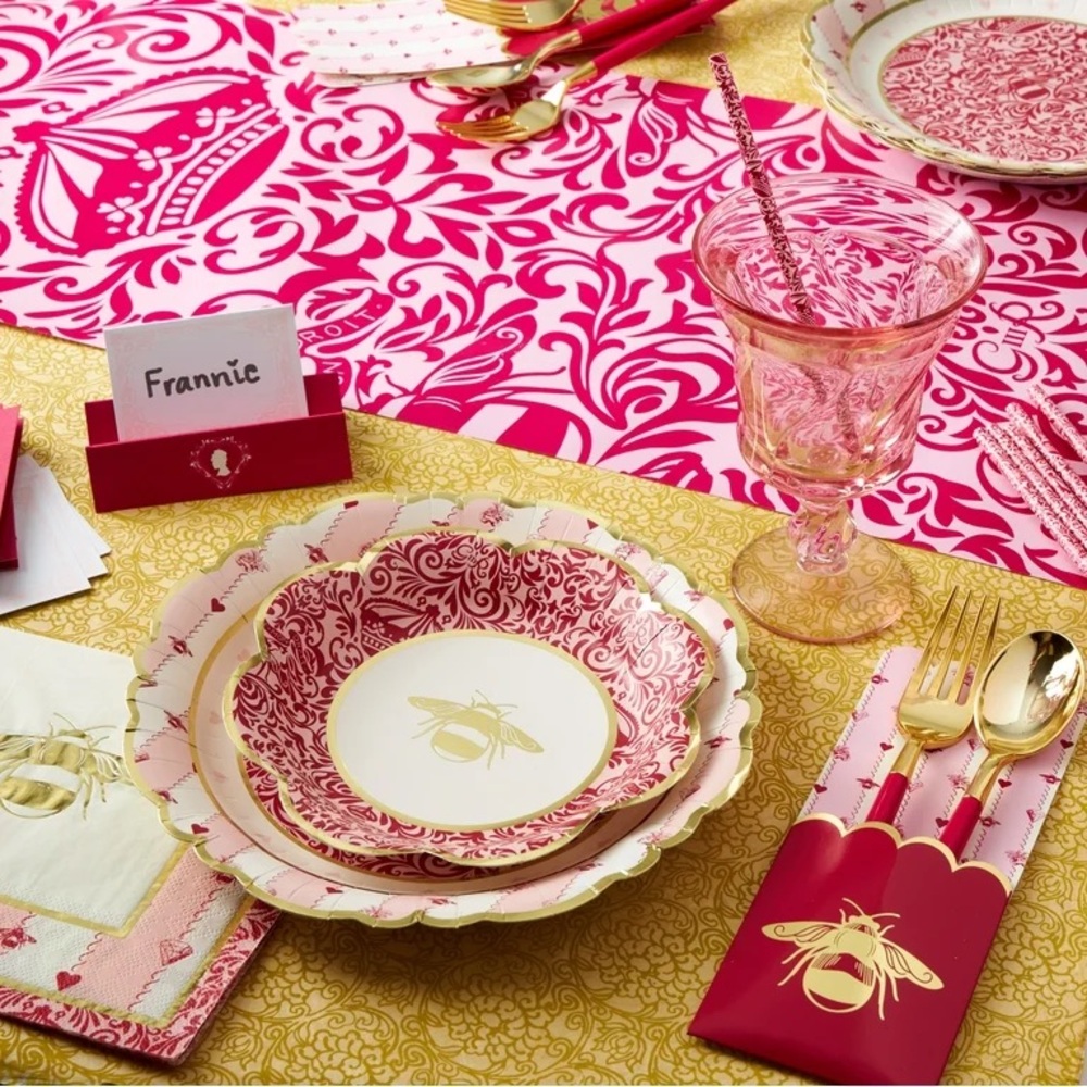 Bridgerton Regal Bee Plates